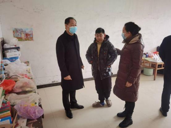 /"9913bbb8945d5f7305e4c004976cc6d/"