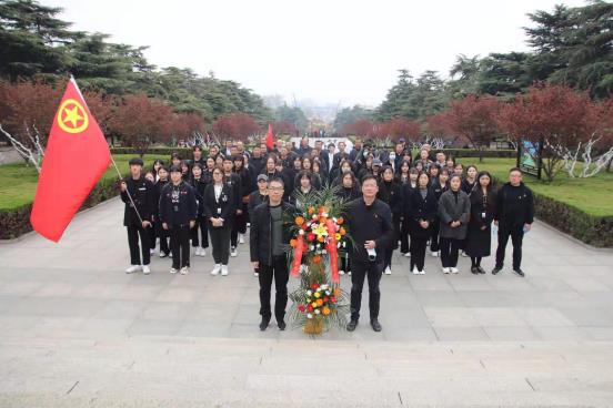 /"930ce91b23016fbe2770e0cbc2c8148/"